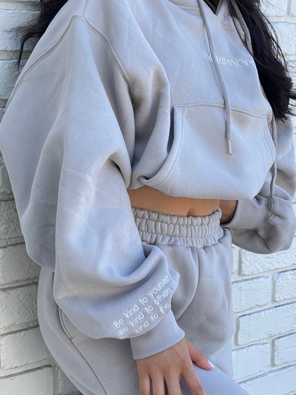 Women's Cozy Oversized Sweatshirt & Sweatpants SET in Light Beige